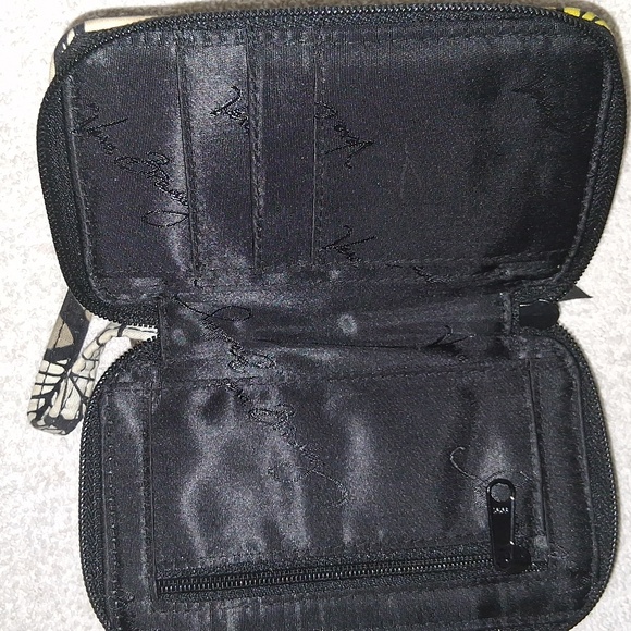 2 Vera Bradley Clutch Wallets⁰ - Picture 7 of 10